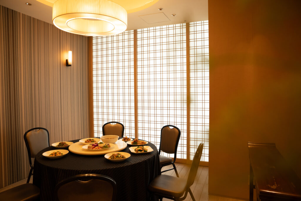 博多駅　中華　個室